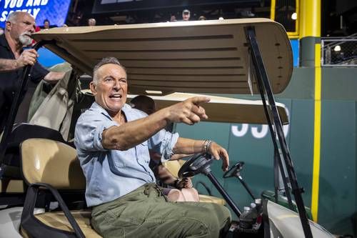 Bruce-Springsteen-reza-por-la-seguridad-de-Donald-Trump-tras-el-tiroteo-en-la-Cena-de-Corresponsales-1