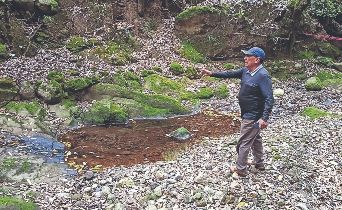 Derrame-de-combustible-contamina-manantial-en-Huixquilucan-comunidades-exigen-acciones