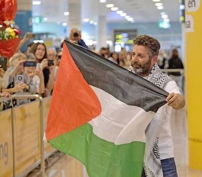 Israel-deporta-a-dos-activistas-de-la-Flotilla-Global-Sumud-tras-detencion-en-alta-mar-1