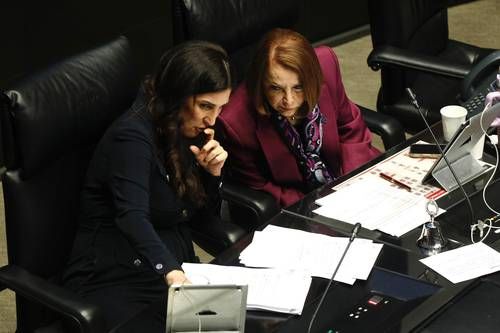 Morena-impulsa-un-juicio-politico-contra-la-gobernadora-de-Chihuahua-tras-confirmarse-la-presencia-de-agentes-estadunidenses-en-un-operativo