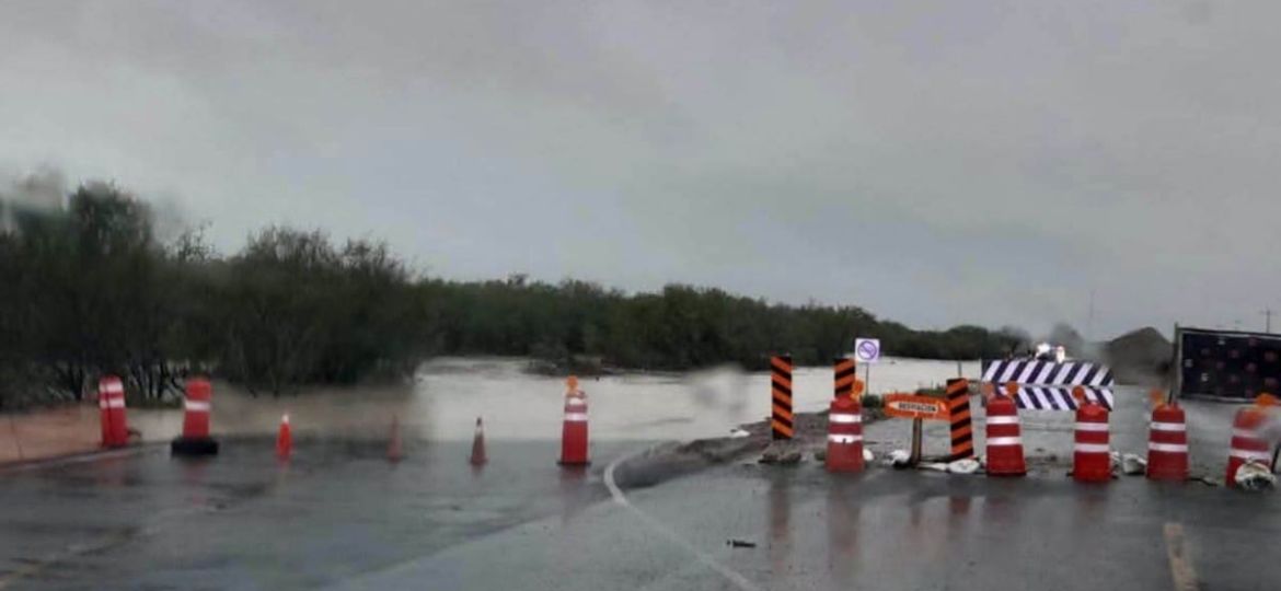 Cierran-la-carretera-Reynosa-San-Fernando-por-inundacion-en-el-kilometro-67
