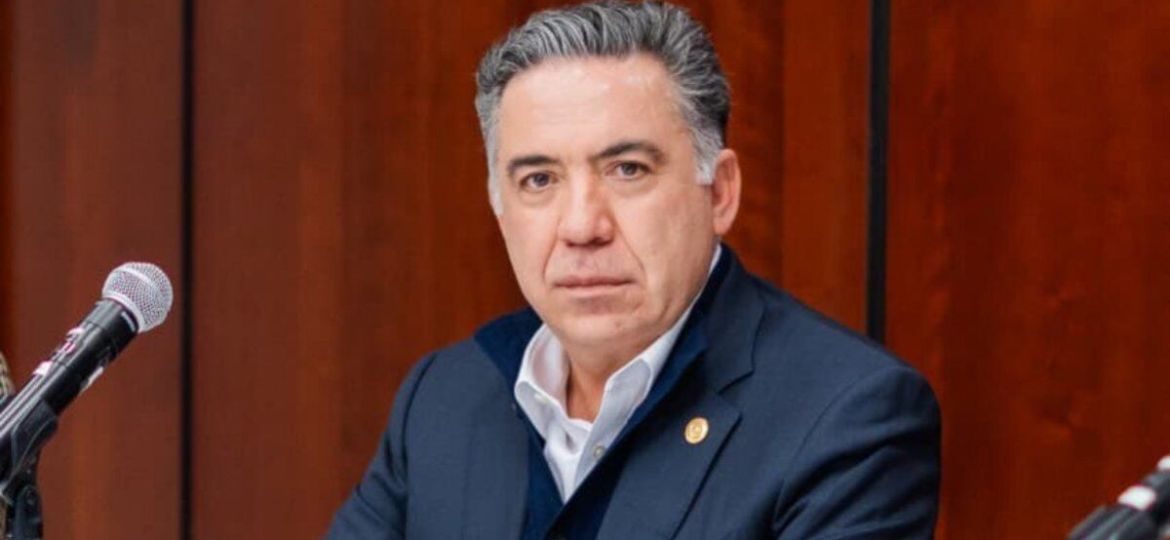 Inzunza-entrega-su-Segundo-Informe-y-afirma-que-la-politica-debe-ejercerse-con-honestidad