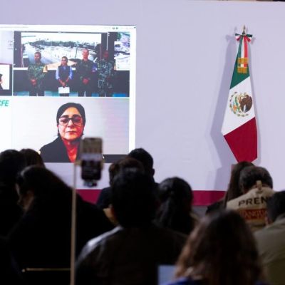 Proteccion-Civil-advierte-cambio-de-trayectoria-del-huracan-Simon-hacia-Jalisco-y-Colima