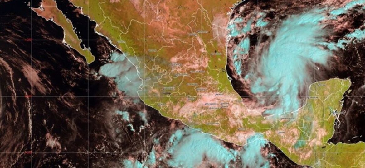 Se-forma-la-Depresion-Tropical-Veinte-E-frente-a-costas-del-Pacifico-mexicano