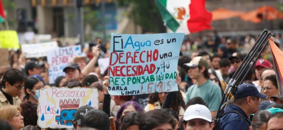 udeg-e-iteso-exigen-esclarecer-detenciones-tras-protesta-por-el-agua-en-jalisco